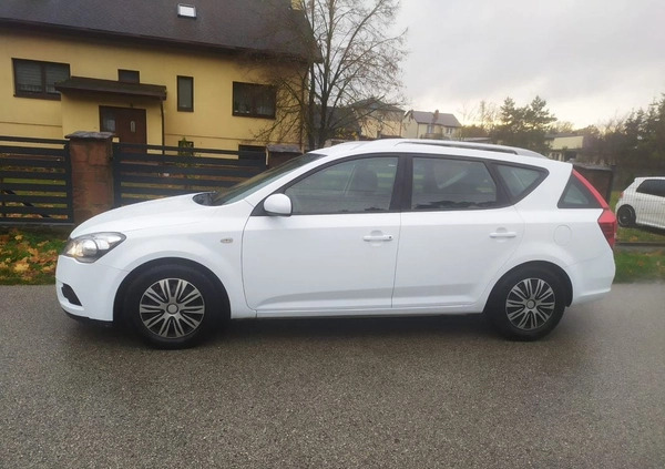 Kia Ceed cena 15500 przebieg: 240518, rok produkcji 2011 z Kielce małe 106